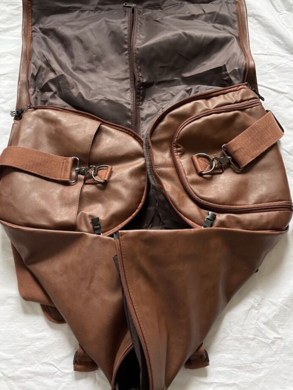 Classic Brown Leather Duffel Garment Bag for Men - Picture 9 of 10